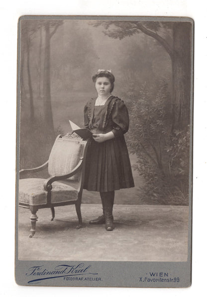 Fotografie Niedliches kleines Mädchen - Wien 1909 / CAB U-26