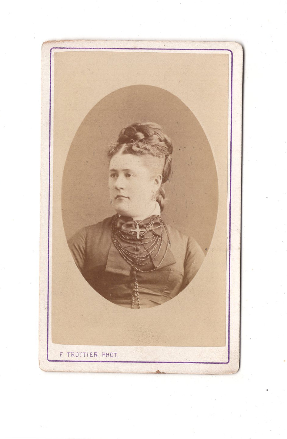 Fotografie Damenportrait - Clermont-Ferrandum 1870 / CDV C1-07