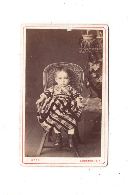 Fotografie Niedliches kleines Kind - Lüdenscheid 1870er