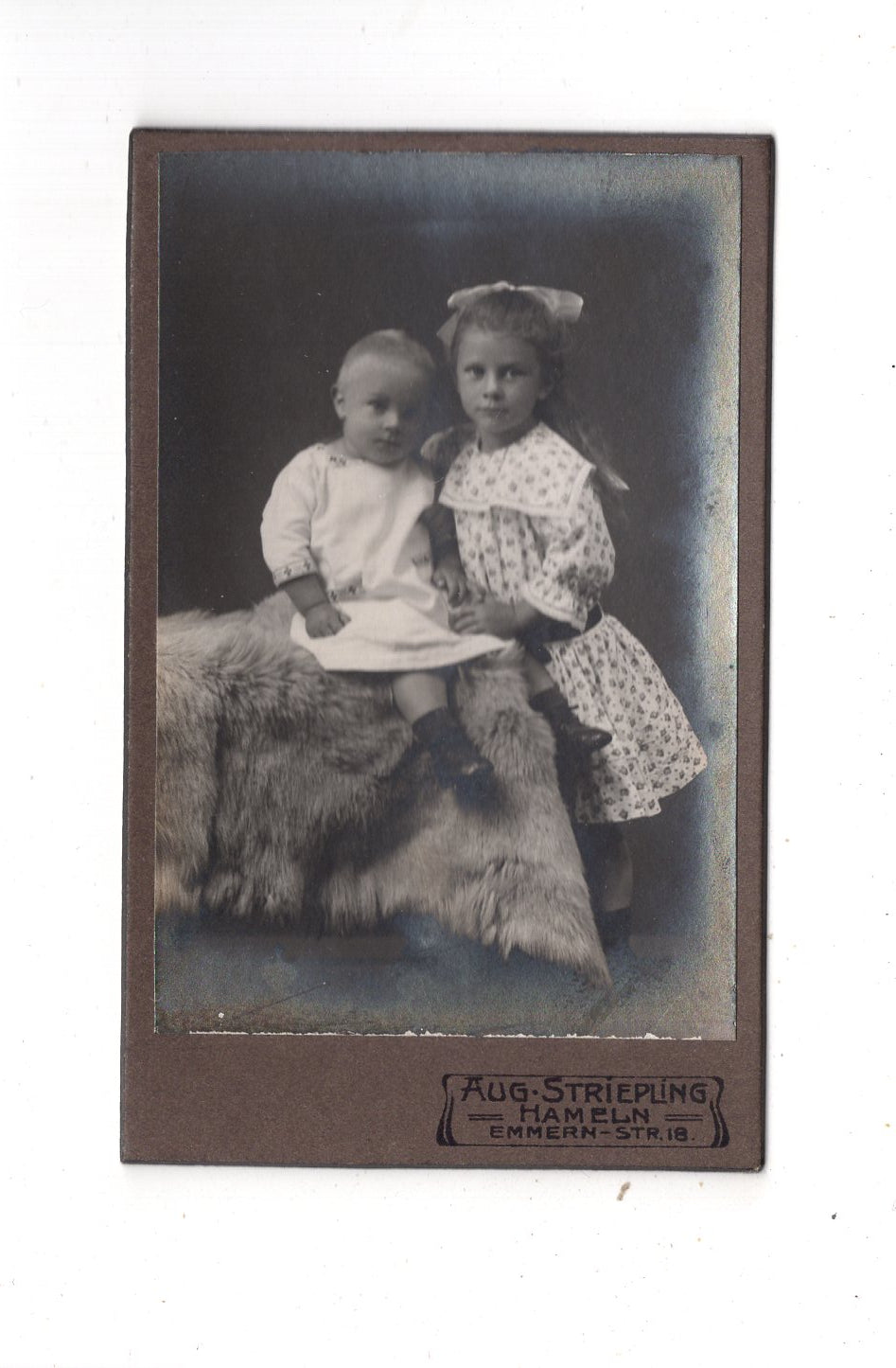 Fotografie Niedliche kleine Kinder - Hameln 1910er / CDV M1-10