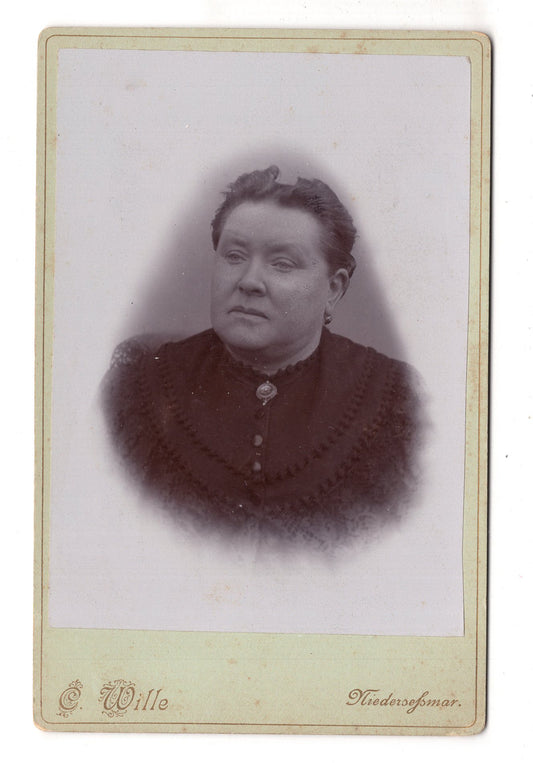 Fotografie Feine Dame - Niederseßmar 1880er / CAB W-29