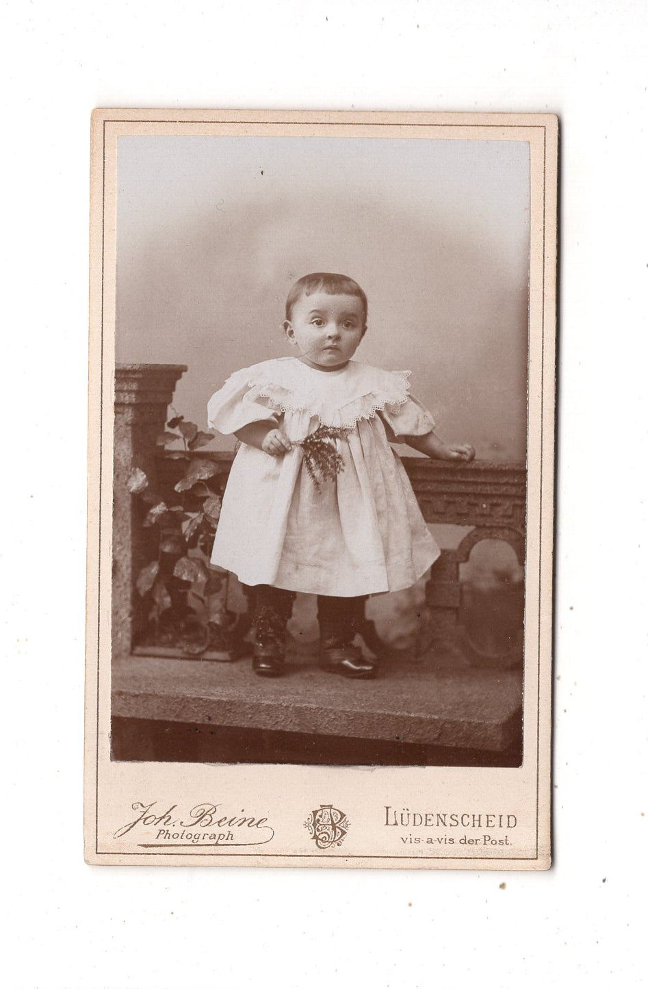 Fotografie Niedliches kleines Kind - Lüdenscheid 1890er