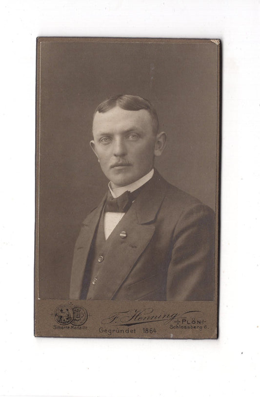 Fotografie Herrenportrait - Plön um 1910 / CDV C1-25