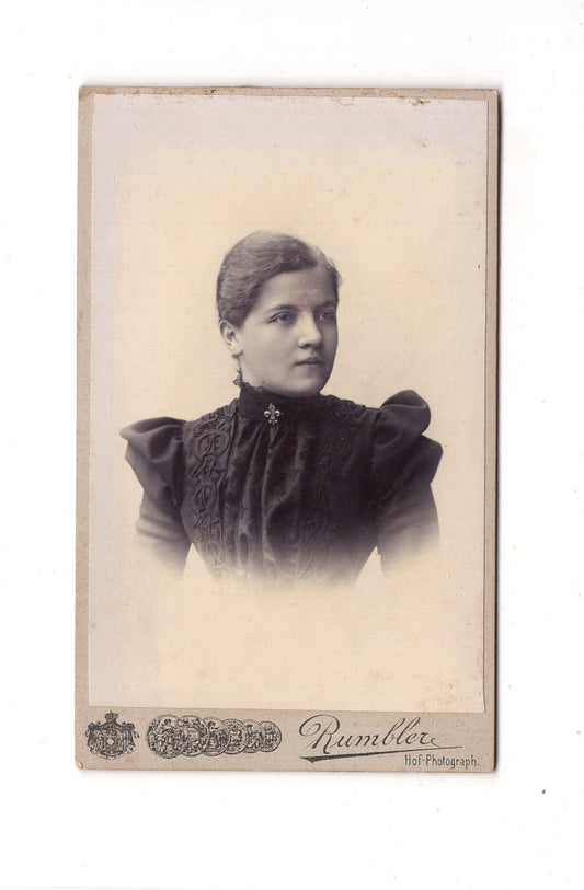 Fotografie Damenportrait - Wiesbaden 1900er / CDV C1-07
