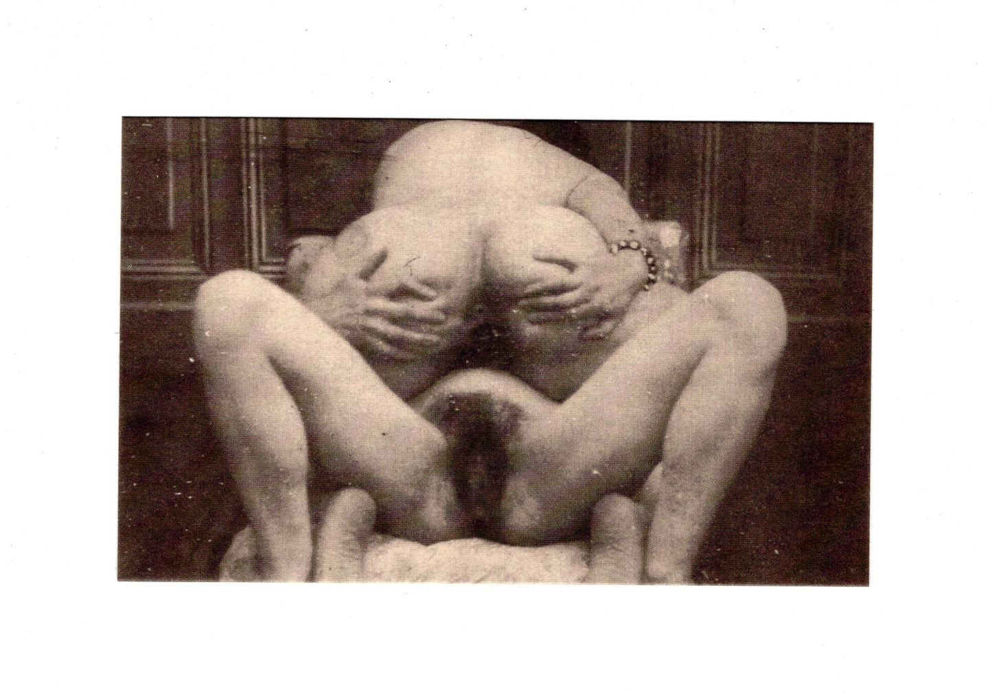 Ansichtskarte Akt / Erotik / Erotische Szene