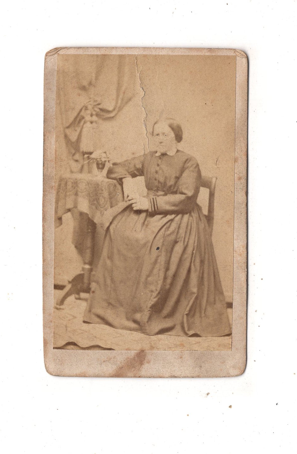 Fotografie Feine Dame - unbekannter Ort 1860er