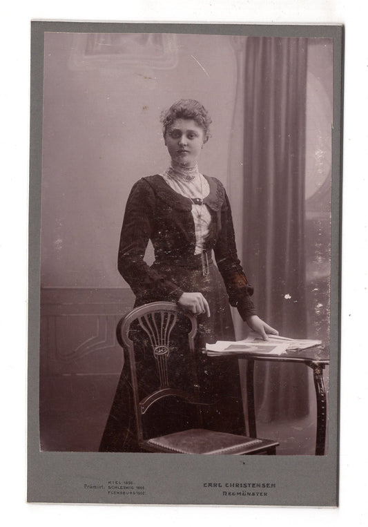 Fotografie Feine Dame - Neumünster 1900er / CAB W-30