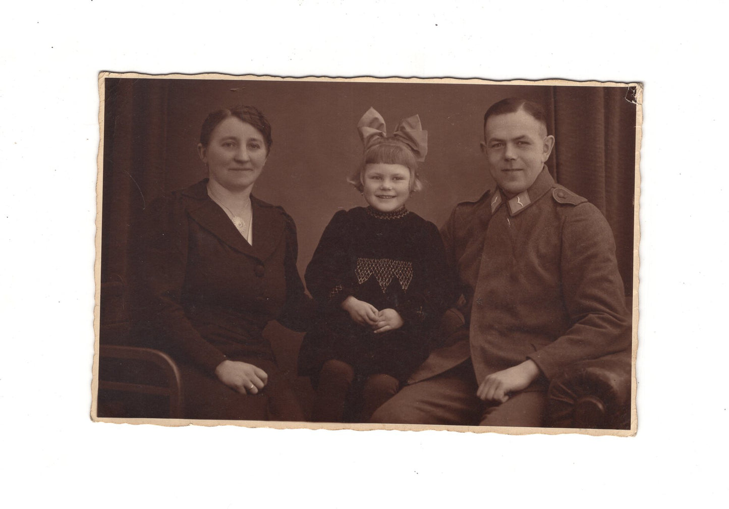 Ansichtskarte Soldat mit Familie