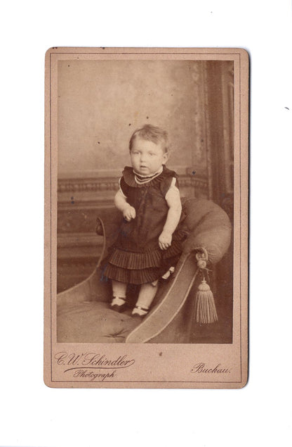 Fotografie Niedliches kleines Mädchen - Buckau 1880er