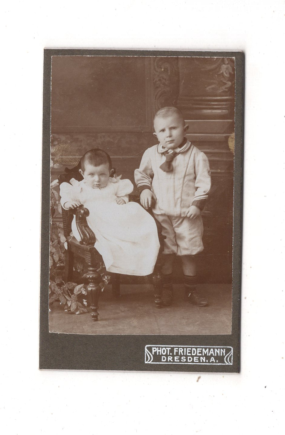 Fotografie Niedliche kleine Kinder - Dresden 1900er / CDV M1-10