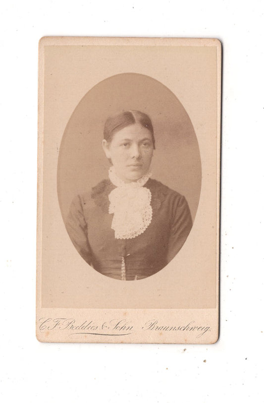 Fotografie Damenportrait - Braunschweig um 1880