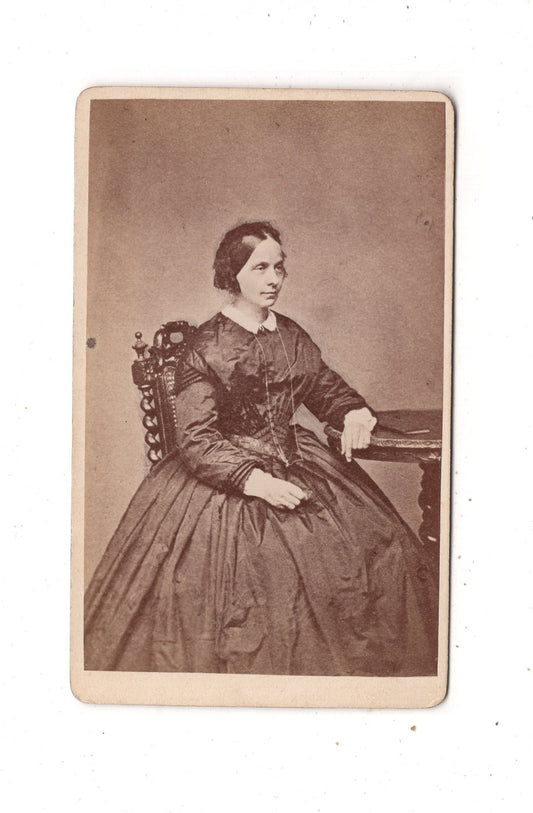 Fotografie Feine Dame - unbekannter Ort 1860er
