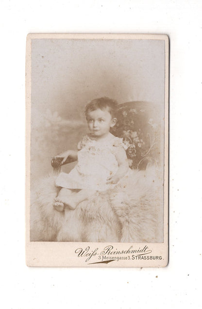 Fotografie Niedliches kleines Kind - Straßburg 1890er