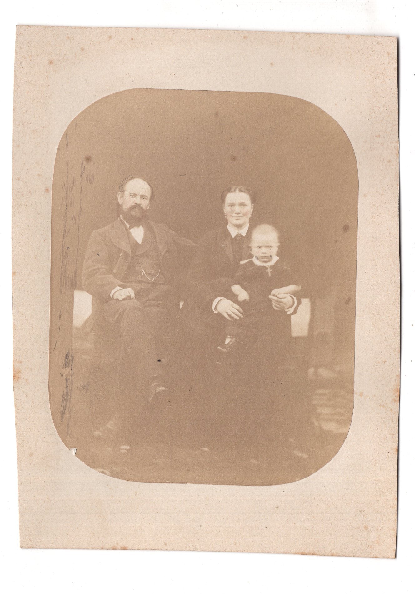 Fotografie Schönes Familienbild - unbekannter Ort um 1870