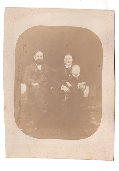 Fotografie Schönes Familienbild - unbekannter Ort um 1870