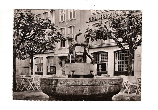 Ansichtskarte Düsseldorf / Radschläger-Brunnen / J1-53