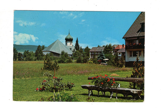 Ansichtskarte Hinterzarten / Hochschwarzwald / Ansicht mit Kirche / J1-70