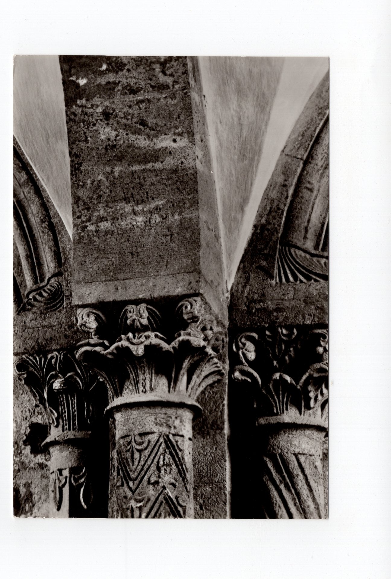 Ansichtskarte Stiftskirche zu Wechselburg / Kapitelle