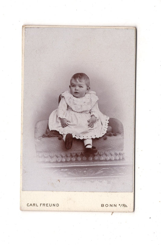 Fotografie Niedliches kleines Mädchen - Bonn am Rhein 1890er / CDV M1-31