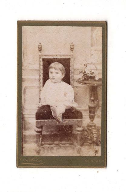 Fotografie Niedliches kleines Mädchen - München 1880er