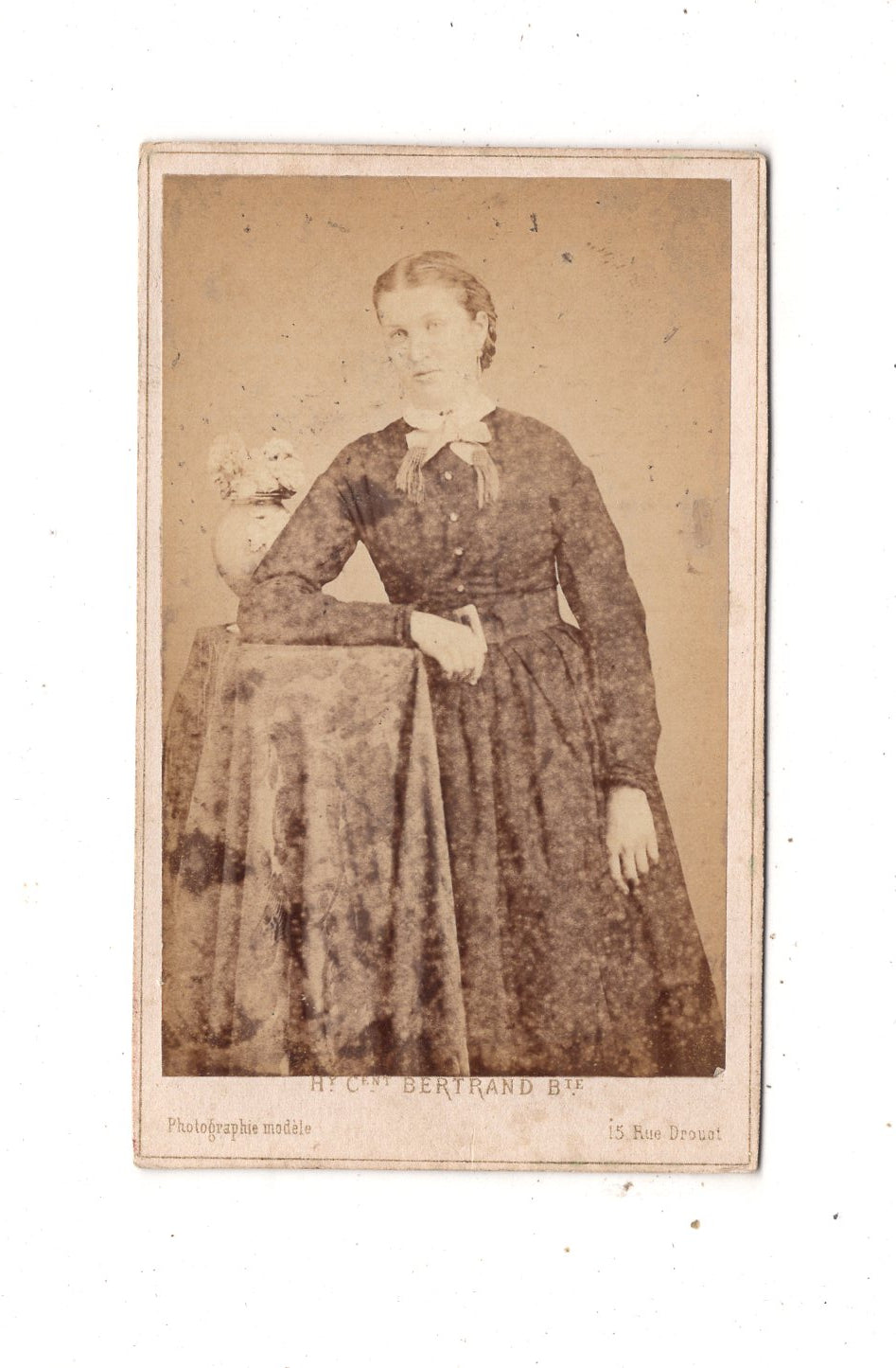 Fotografie Feine Dame - Paris um 1870