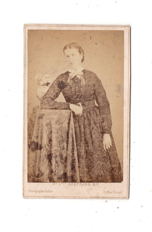 Fotografie Feine Dame - Paris um 1870