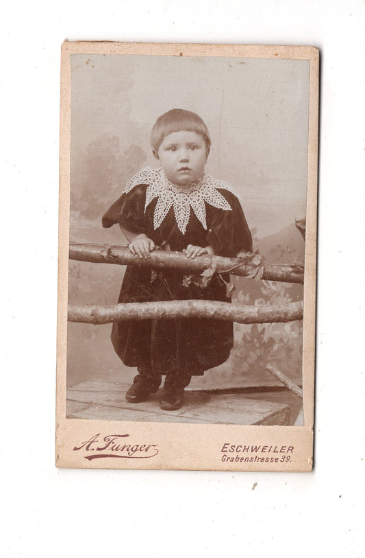 Fotografie Niedliches kleines Kind - Eschweiler 1890er / CDV M1-31