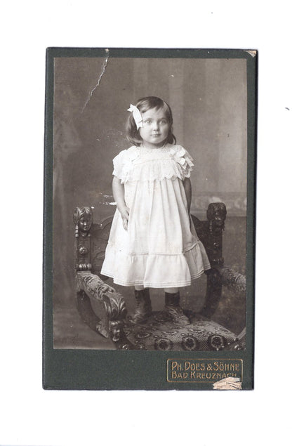 Fotografie Niedliches kleines Mädchen - Bad Kreuznach um 1910