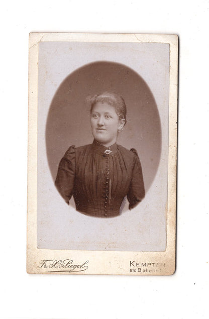Fotografie Damenportrait - Kempten 1880er / CDV C1-08