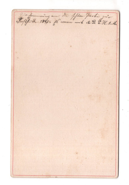 Fotografie Historische Ansicht von Männern bei einer Forsthütte - 1895