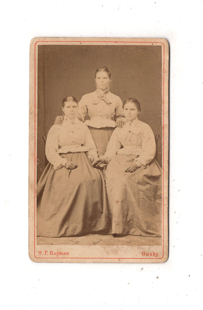 Fotografie Feine Damen - Osby um 1870