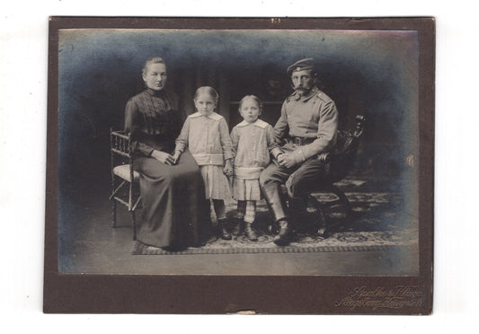 Fotografie Soldat mit Familie - Augsburg 1910er
