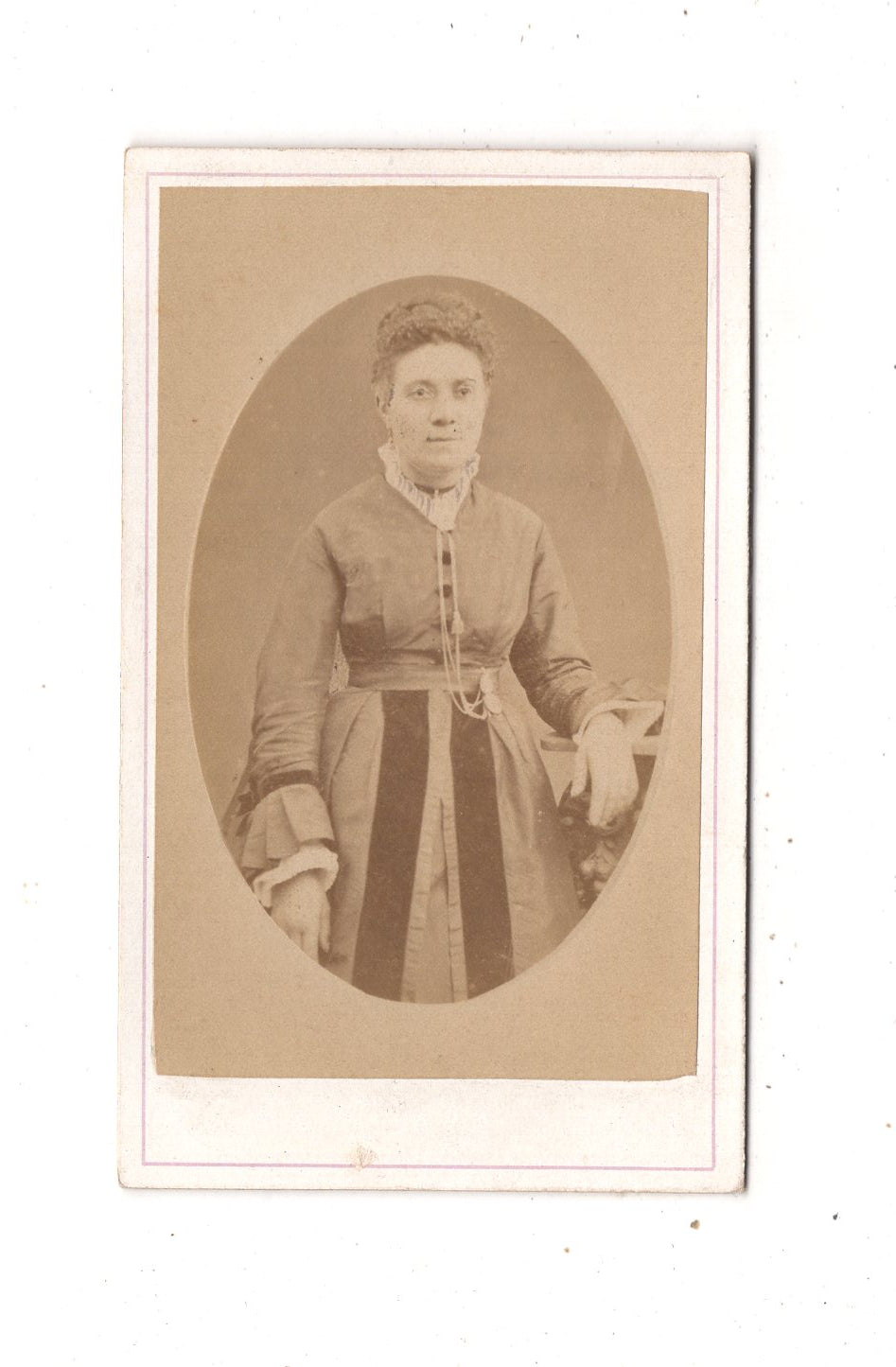 Fotografie Feine Dame - unbekannter Ort um 1870