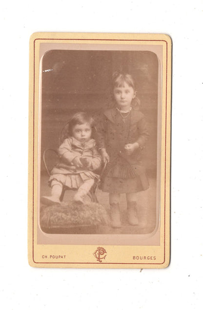 Fotografie Niedliche kleine Kinder - Bourges 1880er / CDV M1-11