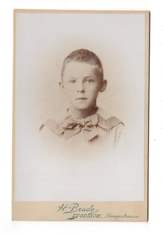 Fotografie Niedlicher kleiner Junge mit Widmung - Vegesack 1890er / CAB U-29
