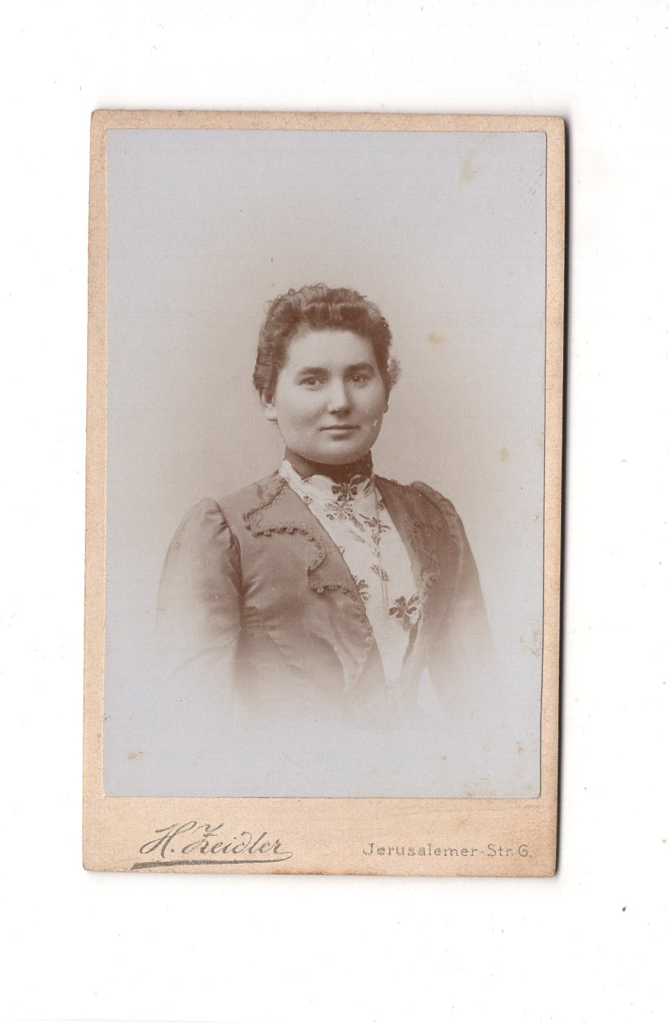 Fotografie Damenportrait - Berlin 1890er / CDV C1-08