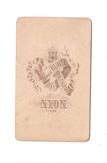 Fotografie Damenportrait - Nyon 1870er / CDV C1-09