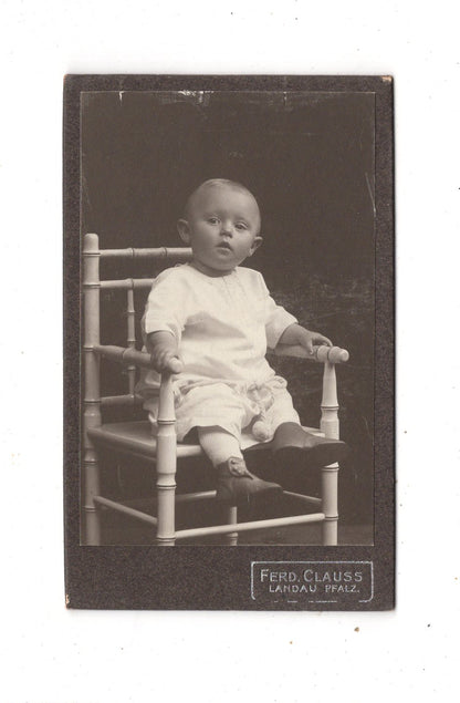 Fotografie Niedliches kleines Kind - Landau / Pfalz um 1910