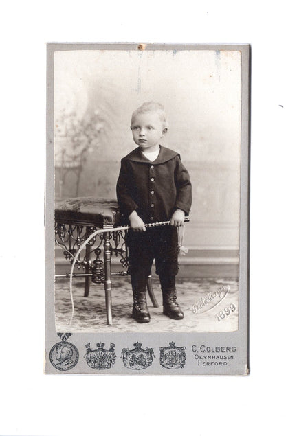 Fotografie Niedlicher kleiner Junge - Bad Oeynhausen / Herford 1899