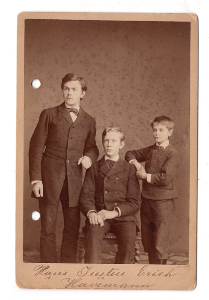 Fotografie Feine  Jungen / benannt: Havemann - Güstrow 1886