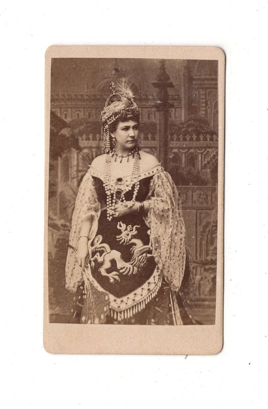 Fotografie Schauspielerin Charlotte Wolter - unbekannter Ort 1860er / CDV L1-30