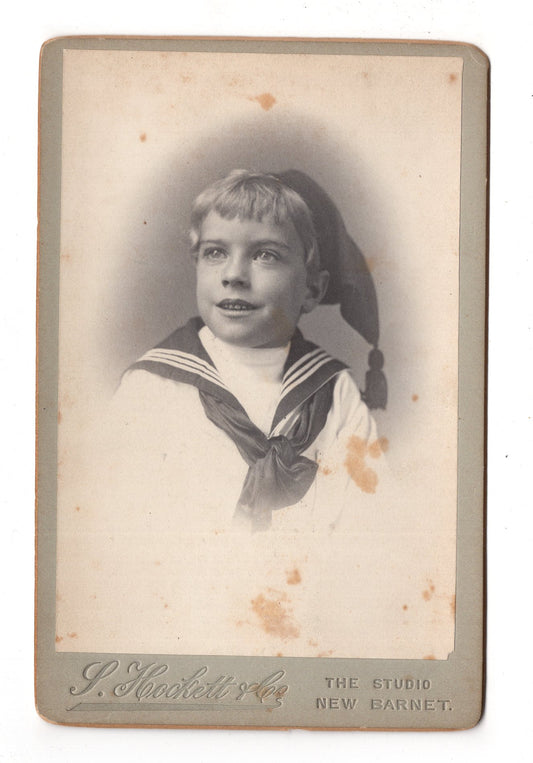 Fotografie Niedlicher kleiner Junge - New Barnet 1890er / CAB U-29