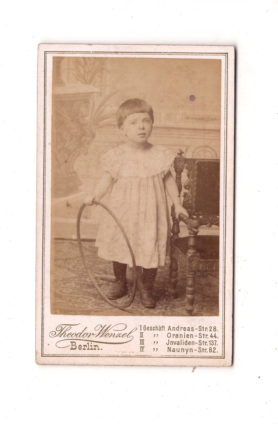 Fotografie Niedliches kleines Kind - Berlin 1890er / CDV M1-32