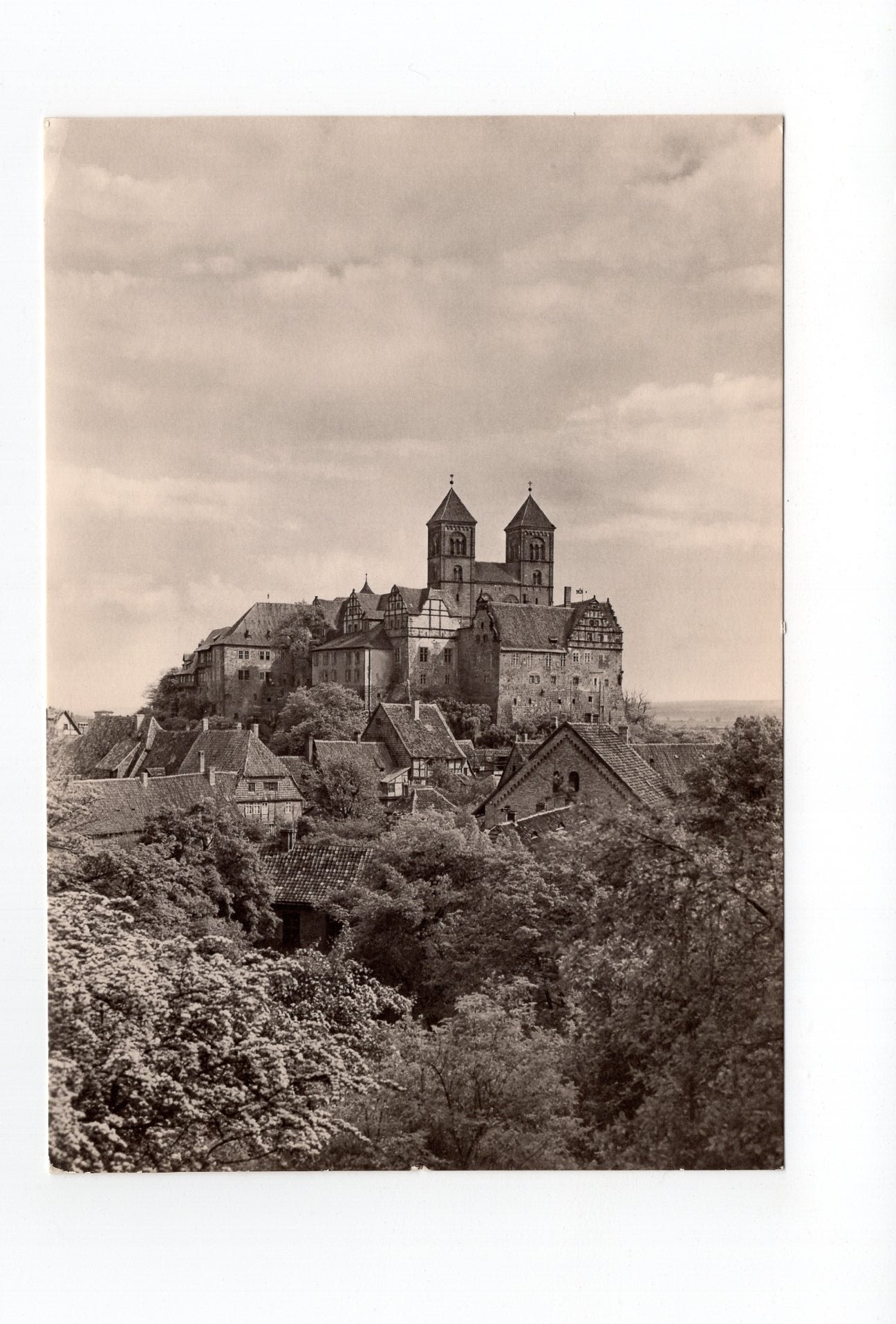 Ansichtskarte Die Stiftskirche zu Quedlinburg / Schloss und Stiftskirche