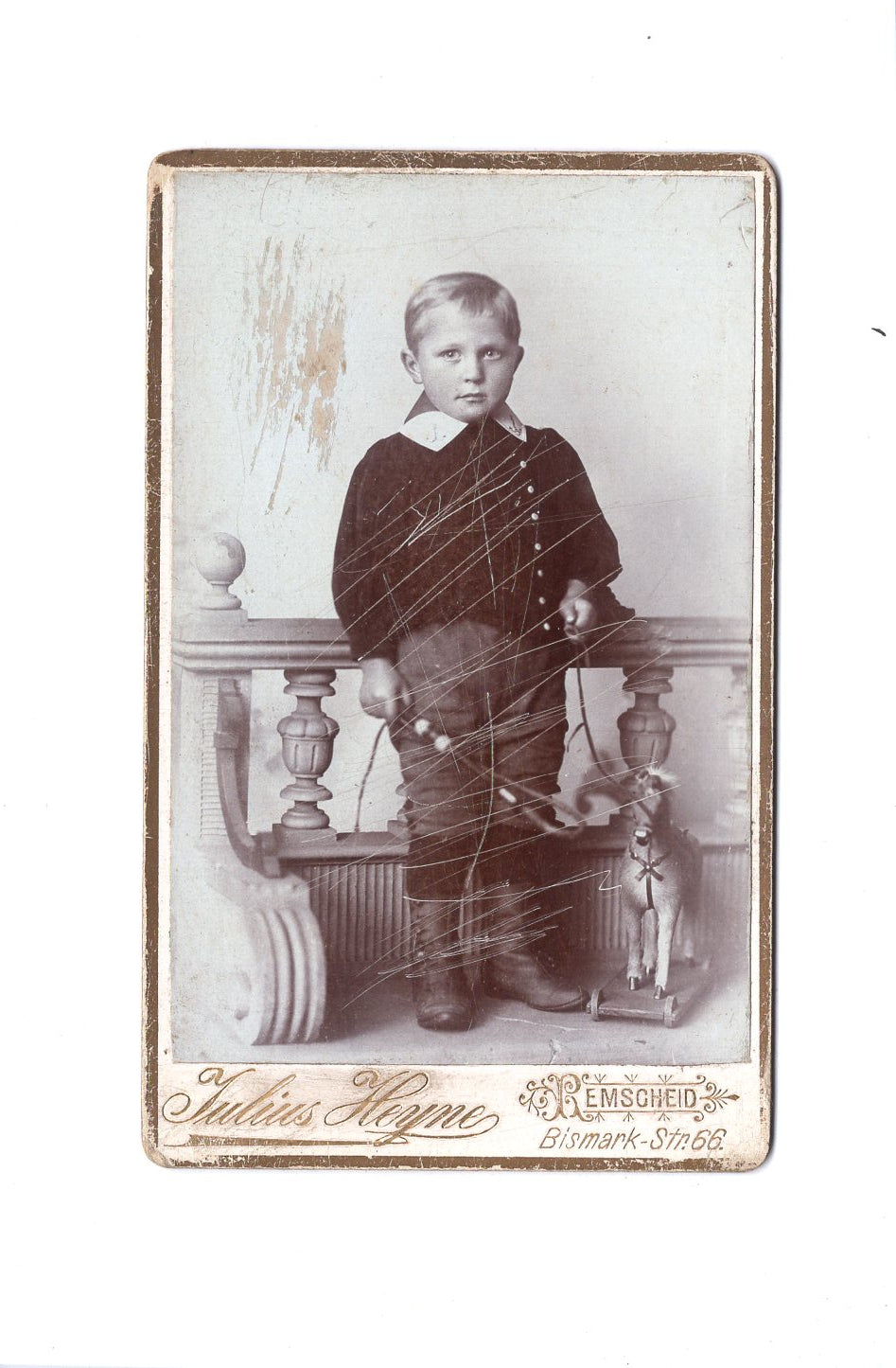 Fotografie Niedlicher kleiner Junge - Remscheid 1890er