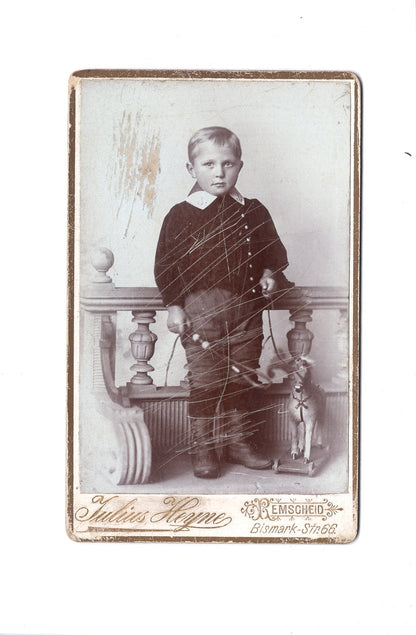 Fotografie Niedlicher kleiner Junge - Remscheid 1890er