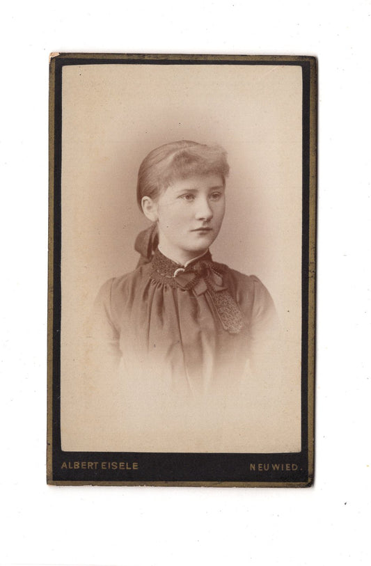 Fotografie Damenportrait - Neuwied 1880er / CDV C1-09