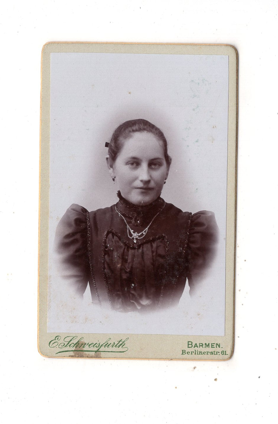 Fotografie Damenportrait - Barmen um 1900