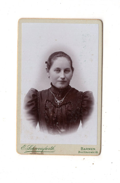 Fotografie Damenportrait - Barmen um 1900