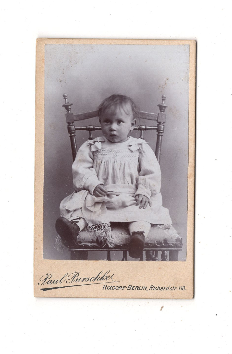 Fotografie Niedliches kleines Mädchen / benannt - Rixdorf-Berlin 1890er / CDV M1-32